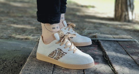 La moda de las zapatillas veganas llega con Selbi