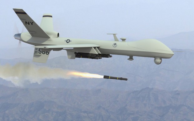En un inmediato futuro buena parte de las capacidades de despliegue e intervención en un escenario de combate serán artefactos robotizados como los actuales drones aéreos. 