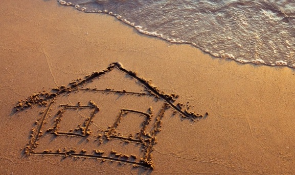 Los extranjeros que más vivienda compran en España
