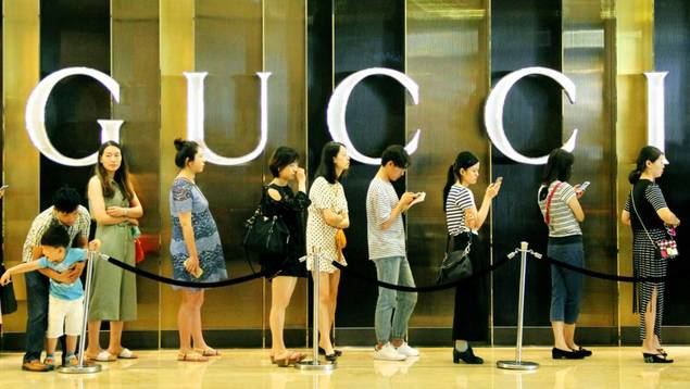 China se convierte en motor del consumo de lujo a nivel mundial