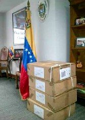 El material electoral, en una de las sedes consulares de Venezuela.
