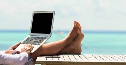 La importancia de proteger la identidad digital en verano