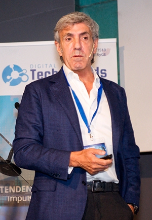 José Moro, Presidente de Bodegas Emilio Moro, durante la ponencia 'La bodega del futuro'.