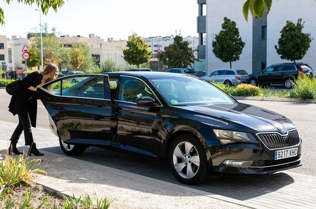 Uber presenta su nuevo servicio para empresas en España con el lanzamiento de Uber Comfort y Uber Central