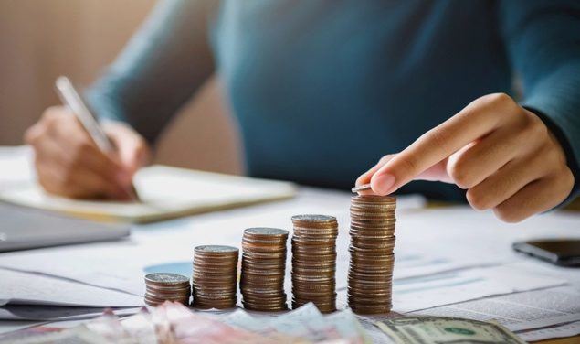 Mi banco me cobra comisiones por la cuenta asociada a la hipoteca, ¿es legal?