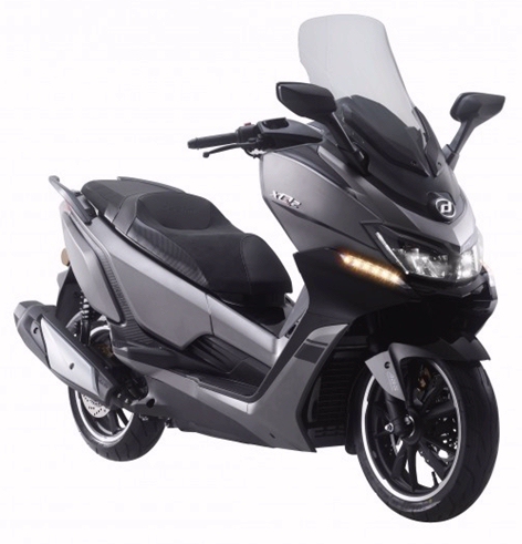 Nuevo scooter GT XQ2 300 de Daelim, una buena opción de movilidad urbana y algo más