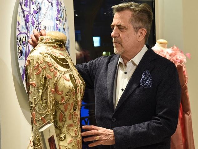 Petro Valverde, comprometido con la discapacidad a través del diseño de unas exclusivas gafas de sol solidarias