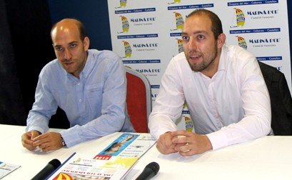 Gerard Ampudia, Director de la Agencia Fair Play y Pedro Nebot , Director de Eventos Deportivos de Marina d’Or durante la rueda de prensa.