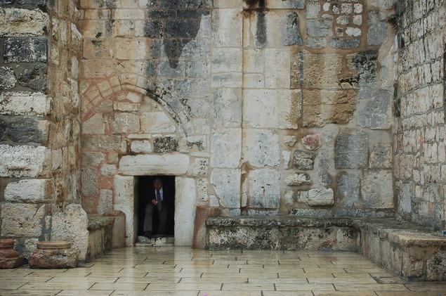 Esta es la Iglesia de la Natividad, en Belén, donde la tradición sitúa el lugar donde nació Jesús de Nazaret.