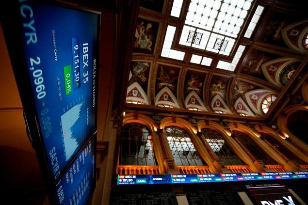El Ibex pierde los 9.600 puntos lastrado por el sector eléctrico