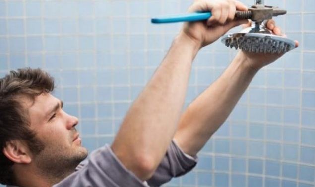 Electricistas y fontaneros: los profesionales más solicitados online durante el 2019