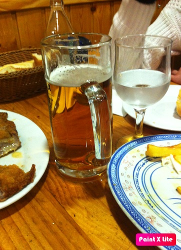 Bar Oliva, la taberna española de toda la vida en pleno centro del Madrid Río