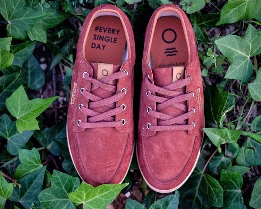Couple&Pie: la apuesta valenciana por una colección de calzado que reduce el impacto medioambiental