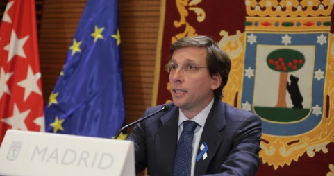 El Ayuntamiento pide al Gobierno poder emplear 420 millones en medidas económicas y sociales
