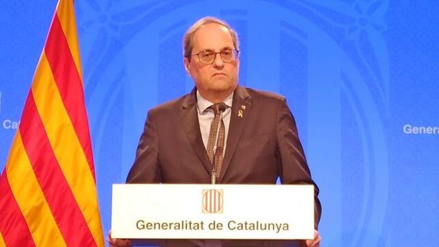 Torra pasa por ser el paradigma del político irresponsable, tanto en los momentos en que las cosas van bien, como en los momentos de crisis. Amplios sectores de Cataluña piden ya su dimisión por ineficacia y personalismo egoísta y poco solidario.
