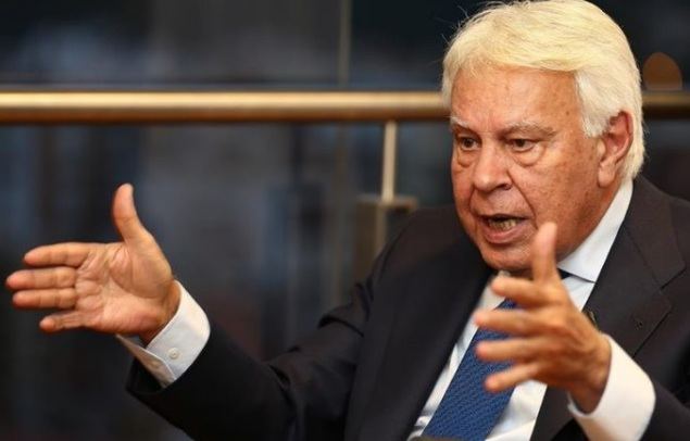 Felipe González aboga por la necesidad de acordar planes para recuperar el turismo