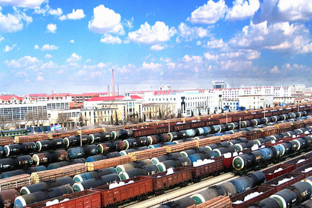Crece el tránsito de carga China-Europa a través del puerto fronterizo con Mongolia