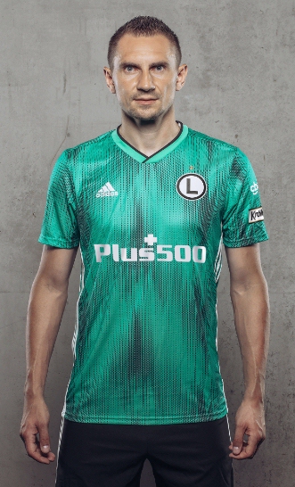 Tras el Atlético de Madrid, Plus500 anuncia un acuerdo de patrocinio con el Legia de Varsovia