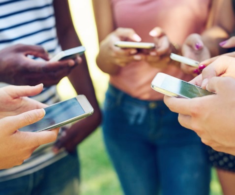 Se dispara el uso de smartphone y apps un 200% durante el verano por la pandemia