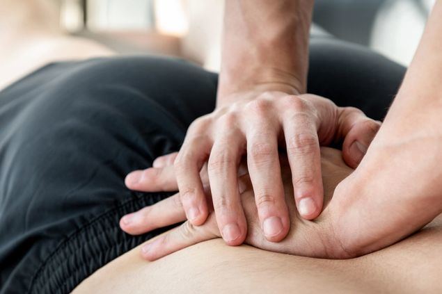 Escuela formación terapias naturales curso quiromasaje Mallorca - Mentnature