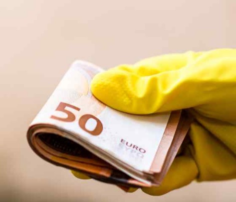 Cómo los ciberdelincuentes retiran el dinero tras los robos a gran escala