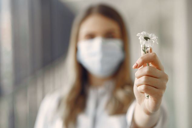 Temaer Hospitalaria, la primera pyme madrileña que inicia la producción de mascarillas nacionales