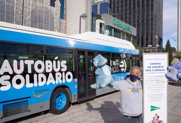 El Corte Inglés y la EMT organizan una recogida de juguetes a favor de la Fundación Aladina