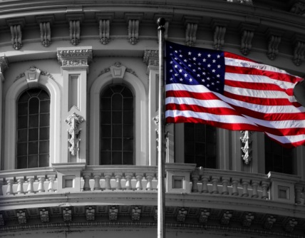 El dólar se debilita ante las señales expansivas de la FED mientras Trump se enfrenta a segundo impeachment