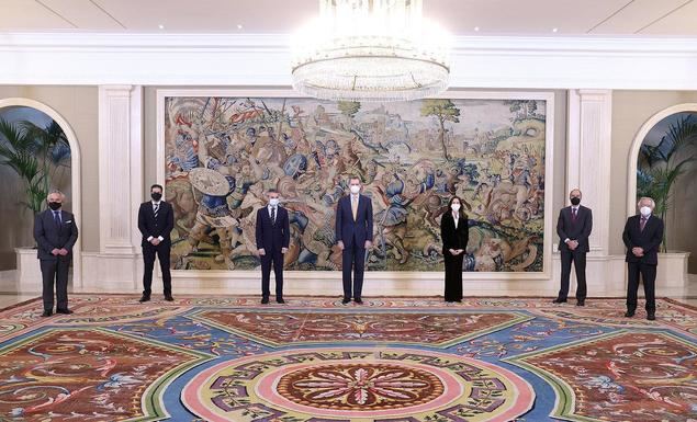 Su Majestad el Rey recibe en Audiencia al Patronato Rector de la Fundación Adecco