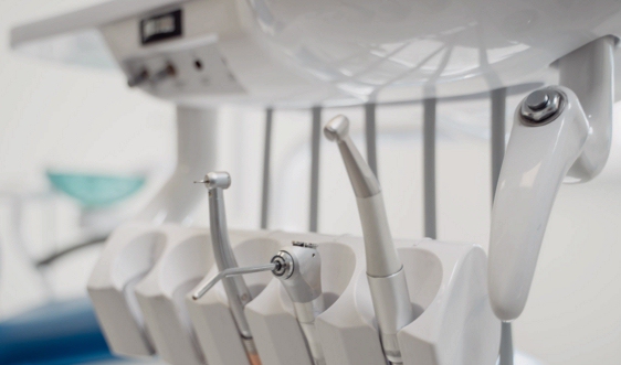 Diferentes servicios que ofrecen las clínicas dentales en Madrid y Salamanca