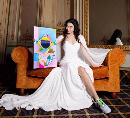 ¡Helen Zhong expondrá su arte a nivel mundial!