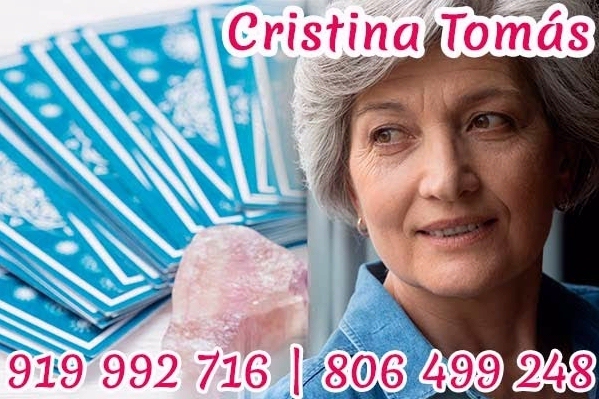 Tarot Cristina Tomás: Vidente Cristina y tarotista verdadera muy buena y fiable por teléfono