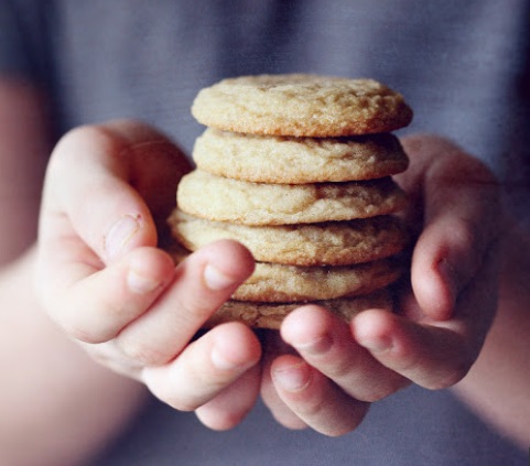 Los productos de desayuno de la publicidad infantil triplican la cantidad de azúcar de los anunciados para adultos
