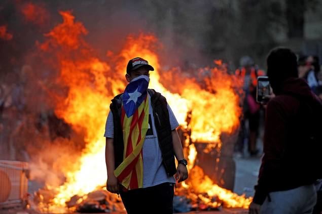 Los incineradores de nuestra Democracia y nuestras libertades. 