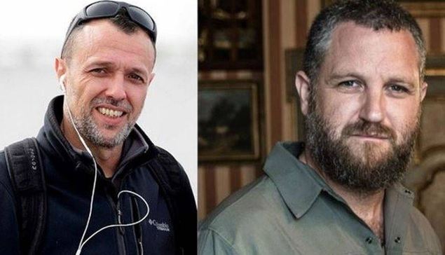 La Asociación de Medios de Información condena el asesinato de dos periodistas españoles en Burkina Faso