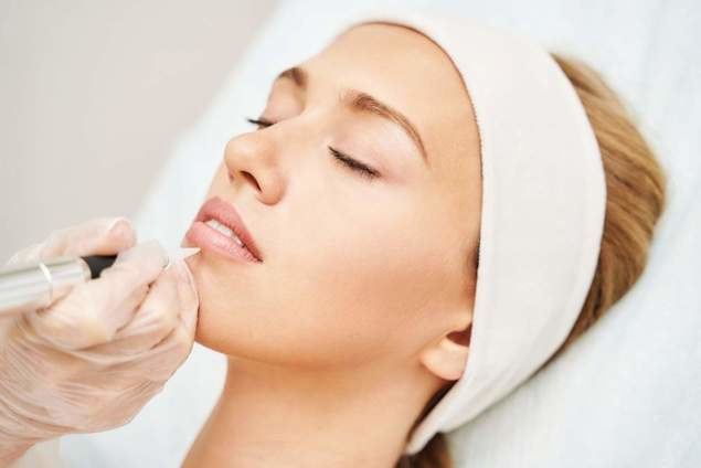 Curso micropigmentación en Madrid. Reciclarse a nivel profesional
