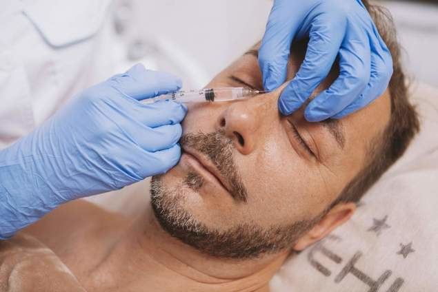 Rinomodelación en Barcelona en la clínica de medicina estética Dra. Laura Sitú