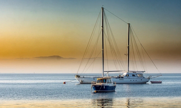 ¿Cuál es la mejor manera de disfrutar de las aguas de Ibiza?