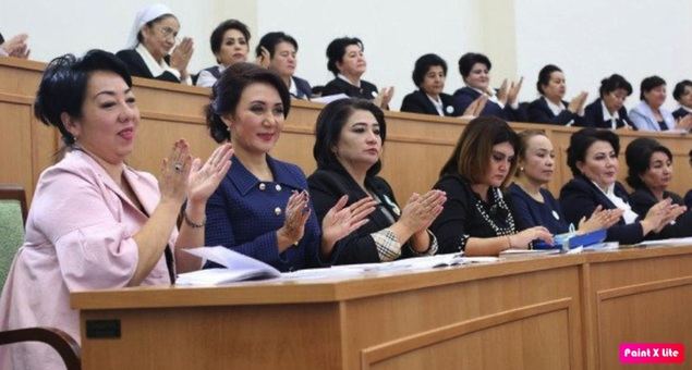 El papel de las mujeres en el Parlamento nacional de Uzbekistán