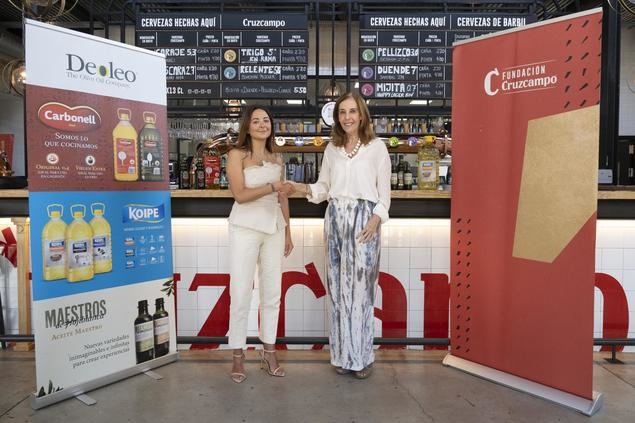 Macarena Martínez Escribano (izq) y Regla Bejarano (dcha)