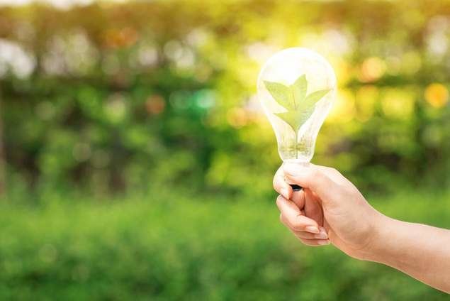 ¿Cuál es la influencia de la eficiencia energética en un edificio o comunidad de propiedad según Yolosehacer?
