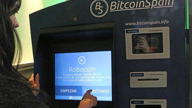¿Puedo sacar ‘bitcoins’ del cajero automático?