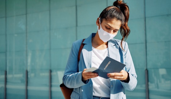 Pasaportes sanitarios, una oportunidad para retomar los viajes de negocios