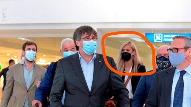 La Generalitat tiene en nómina a la asesora de prensa de Puigdemont en Bruselas