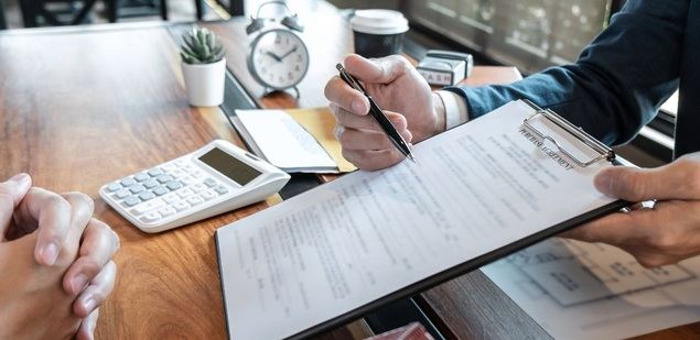 ¿Cómo saber si una cláusula del seguro es lesiva?