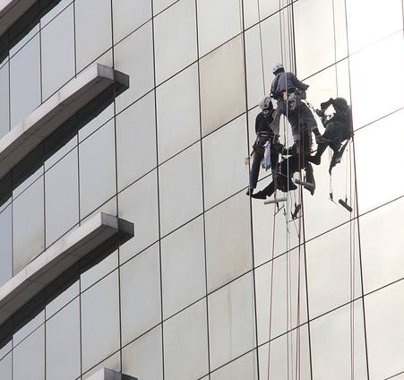 La necesidad de prevención en los trabajos verticales