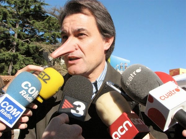 A Artur Mas le creció la nariz