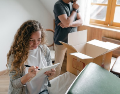La poca oferta y los bajos salarios dificultan el acceso a la vivienda por parte de los jóvenes