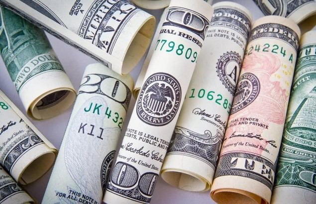 De cara hacia el futuro: consejos financieros para mejorar tu economía 