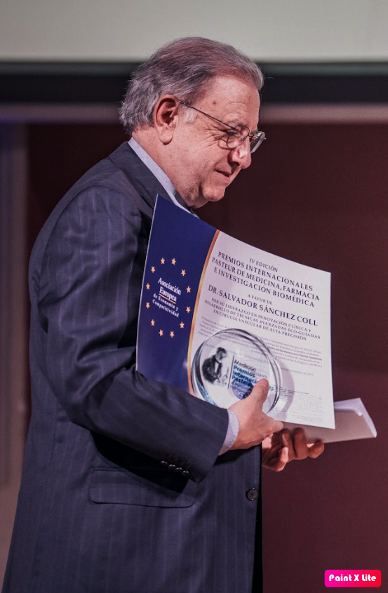 Dr. Salvador Sánchez Coll: innovación, precisión y humanidad en la nueva era de la cirugía ascular